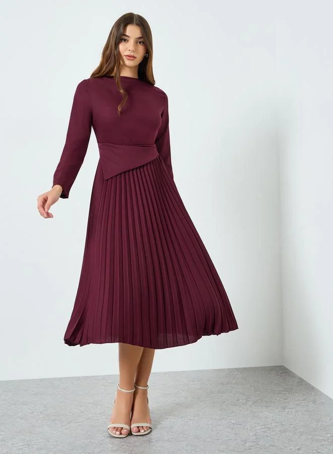 Women Burgundy Pleated Midi Dress
